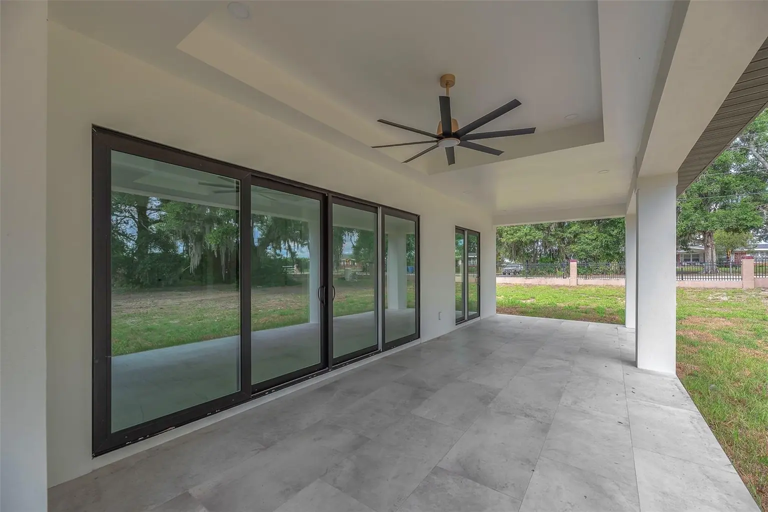 11921 FORT KING HIGHWAY, THONOTOSASSA, FL, photo 18 of 77