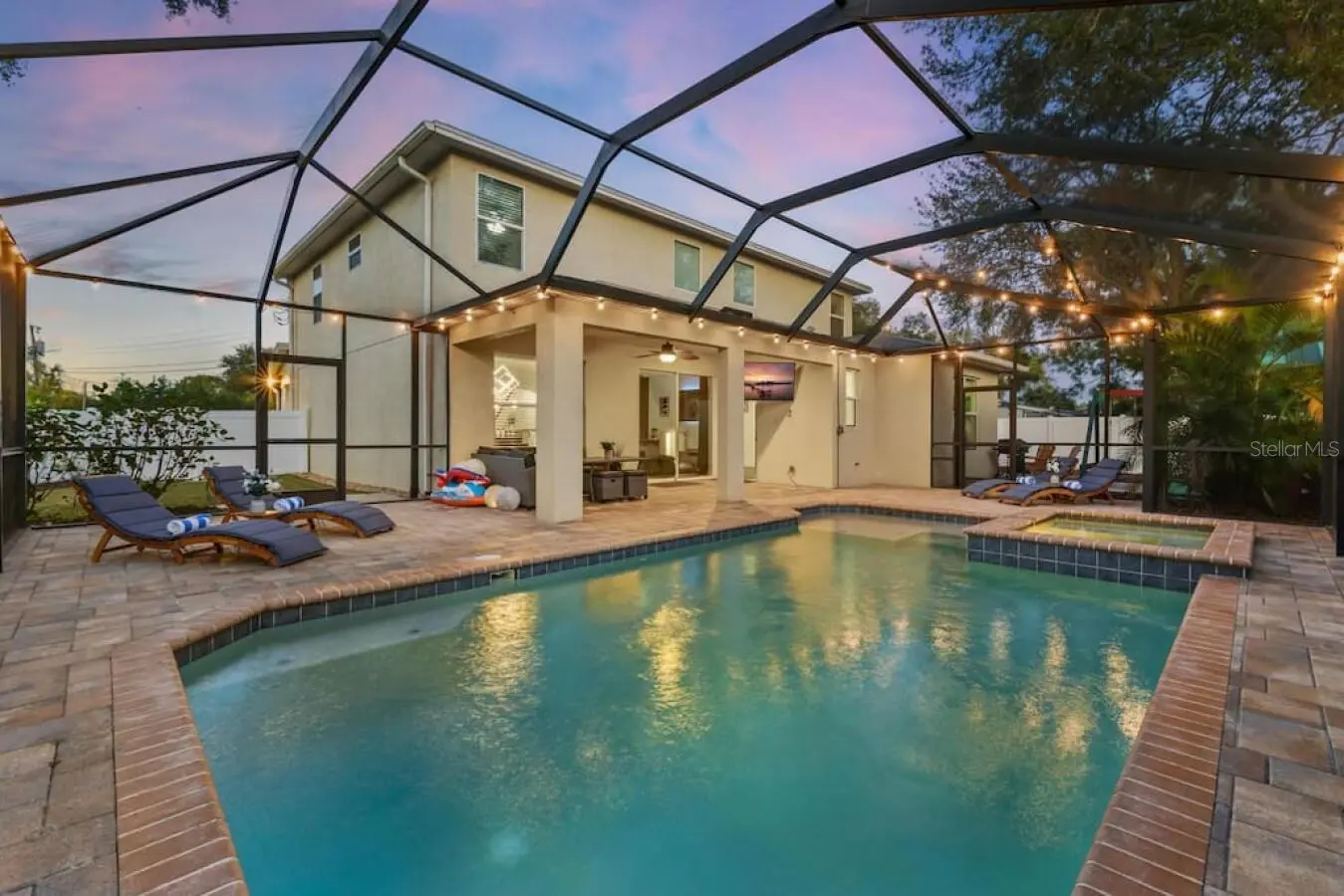 2930 W ROGERS AVENUE, TAMPA, FL