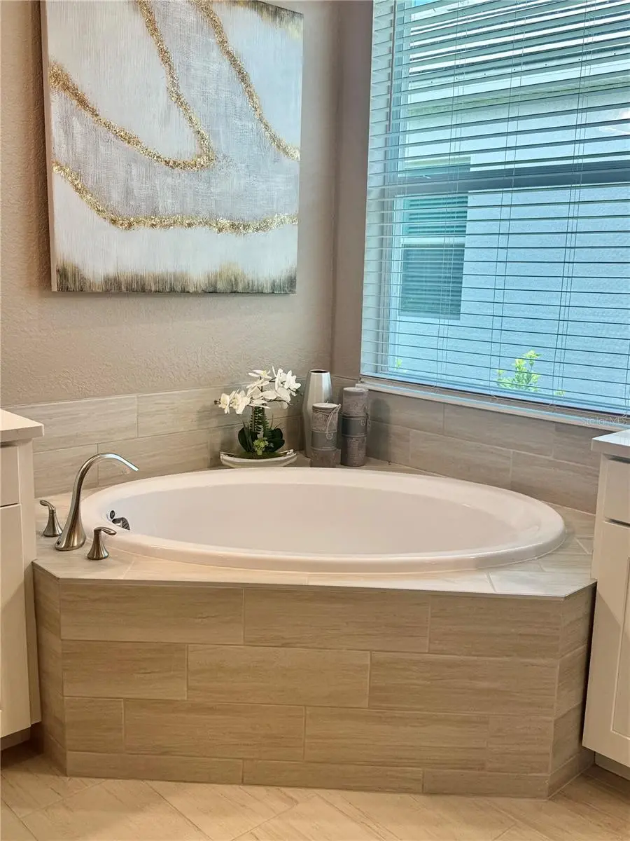 19146 CHERRYSTONE WAY, LAKEWOOD RANCH, FL, photo 17 of 37