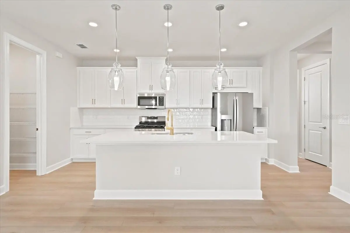 13836 FLETCHER DRIVE, PALMETTO, FL, photo 14 of 40