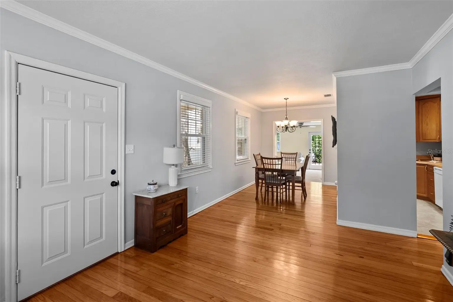 3823 W TACON STREET, TAMPA, FL, photo 11 of 40