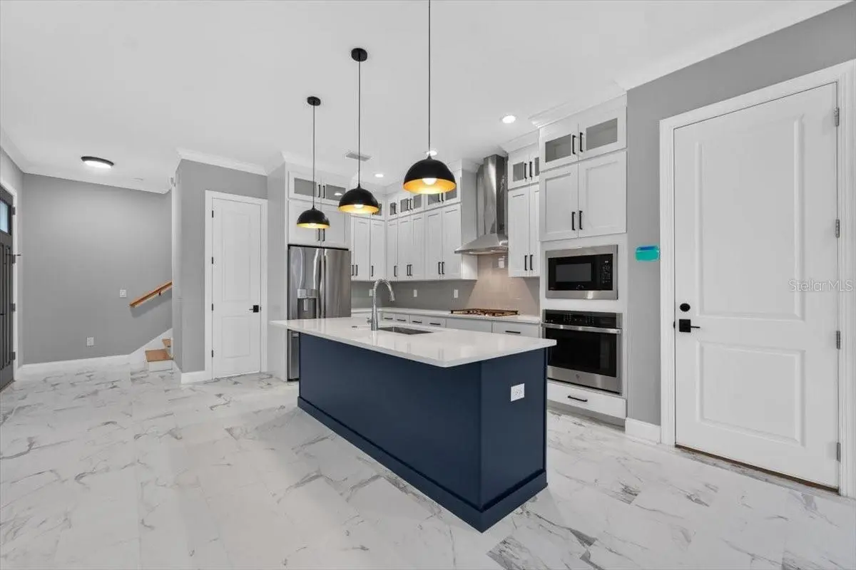 2501 W NORTH A STREET #B, TAMPA, FL, photo 13 of 93