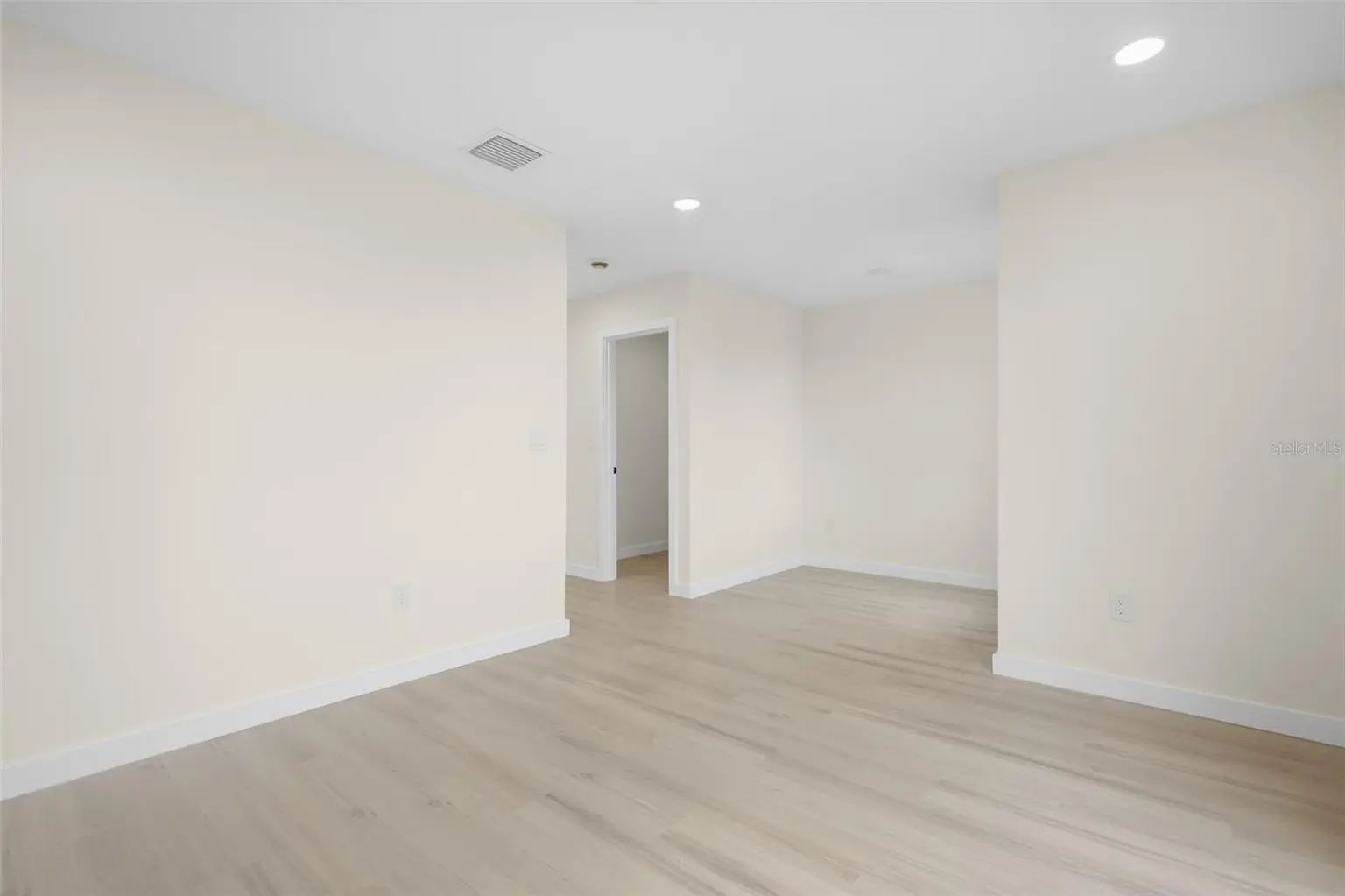 2142 5TH AVENUE N, ST PETERSBURG, FL, photo 31 of 55