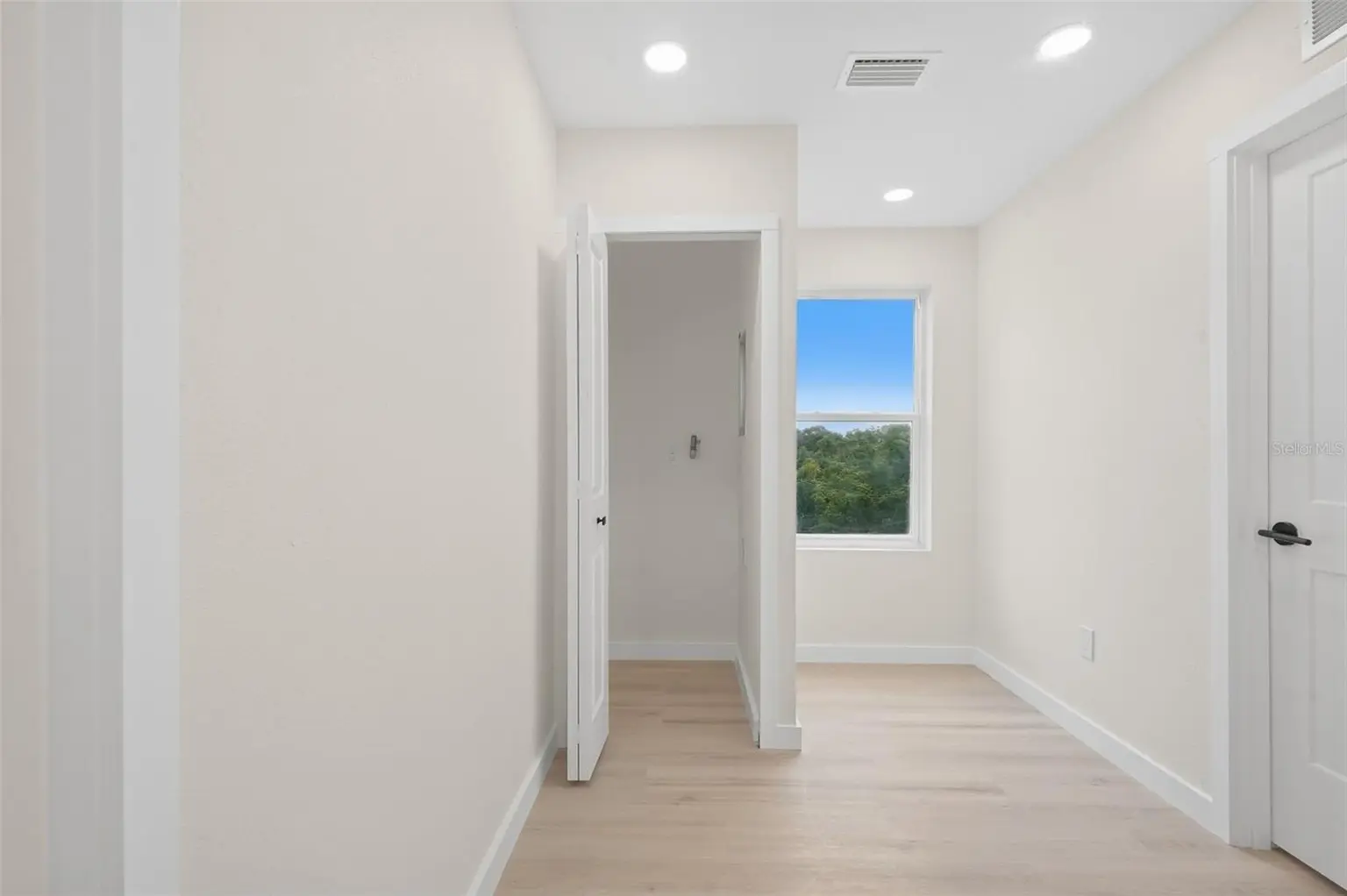 2142 5TH AVENUE N, ST PETERSBURG, FL, photo 34 of 55
