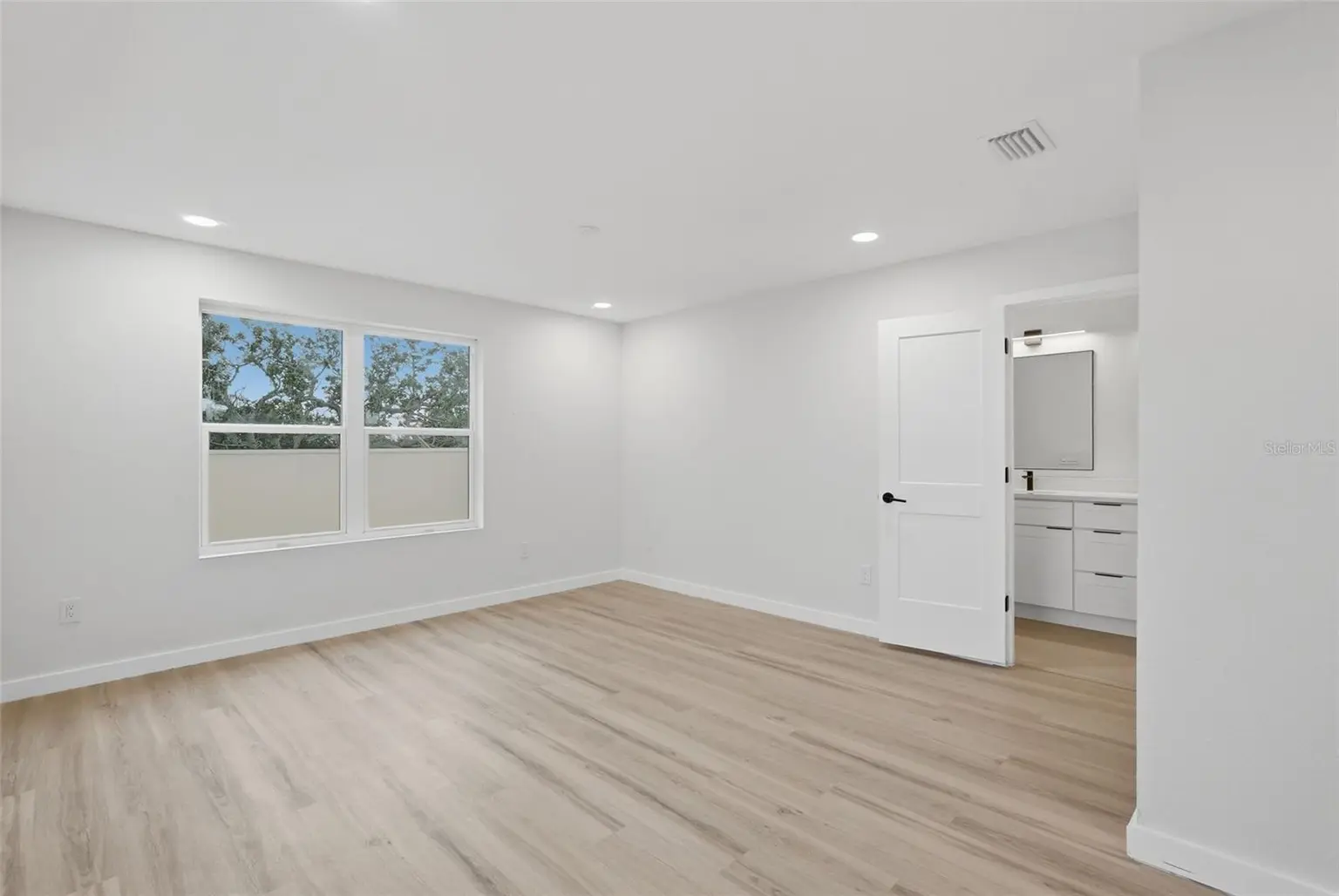 2142 5TH AVENUE N, ST PETERSBURG, FL, photo 24 of 55