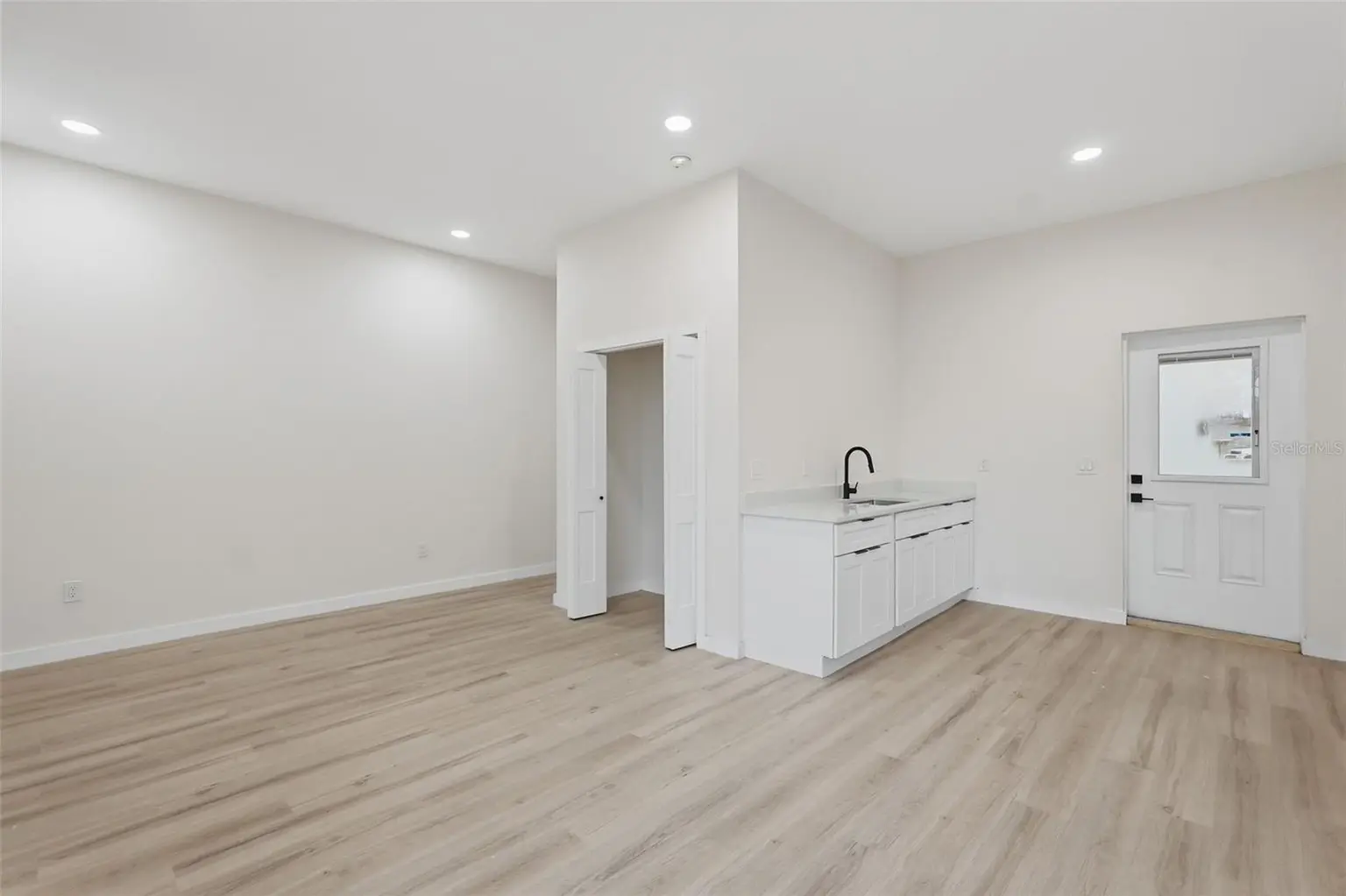 2142 5TH AVENUE N, ST PETERSBURG, FL, photo 40 of 55