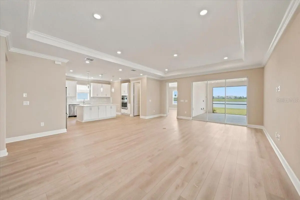 7727 CASPIAN, PALMETTO, FL, photo 5 of 42