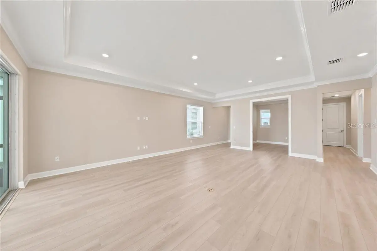 7727 CASPIAN, PALMETTO, FL, photo 9 of 42
