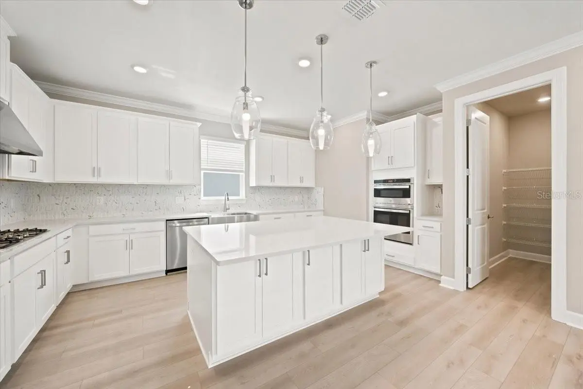 7727 CASPIAN, PALMETTO, FL, photo 12 of 42