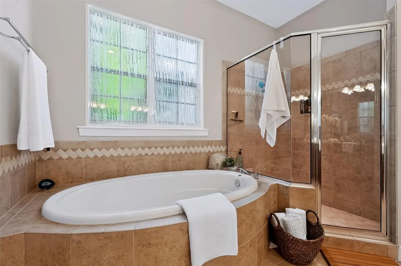 102 WIMBLEDON COURT, REDINGTON SHORES, FL, photo 34 of 90