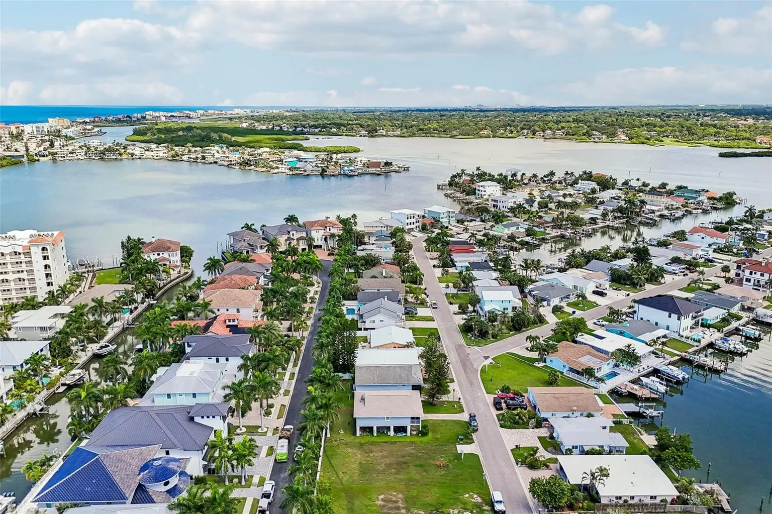 17610 1ST STREET E, REDINGTON SHORES, FL, photo 12 of 22
