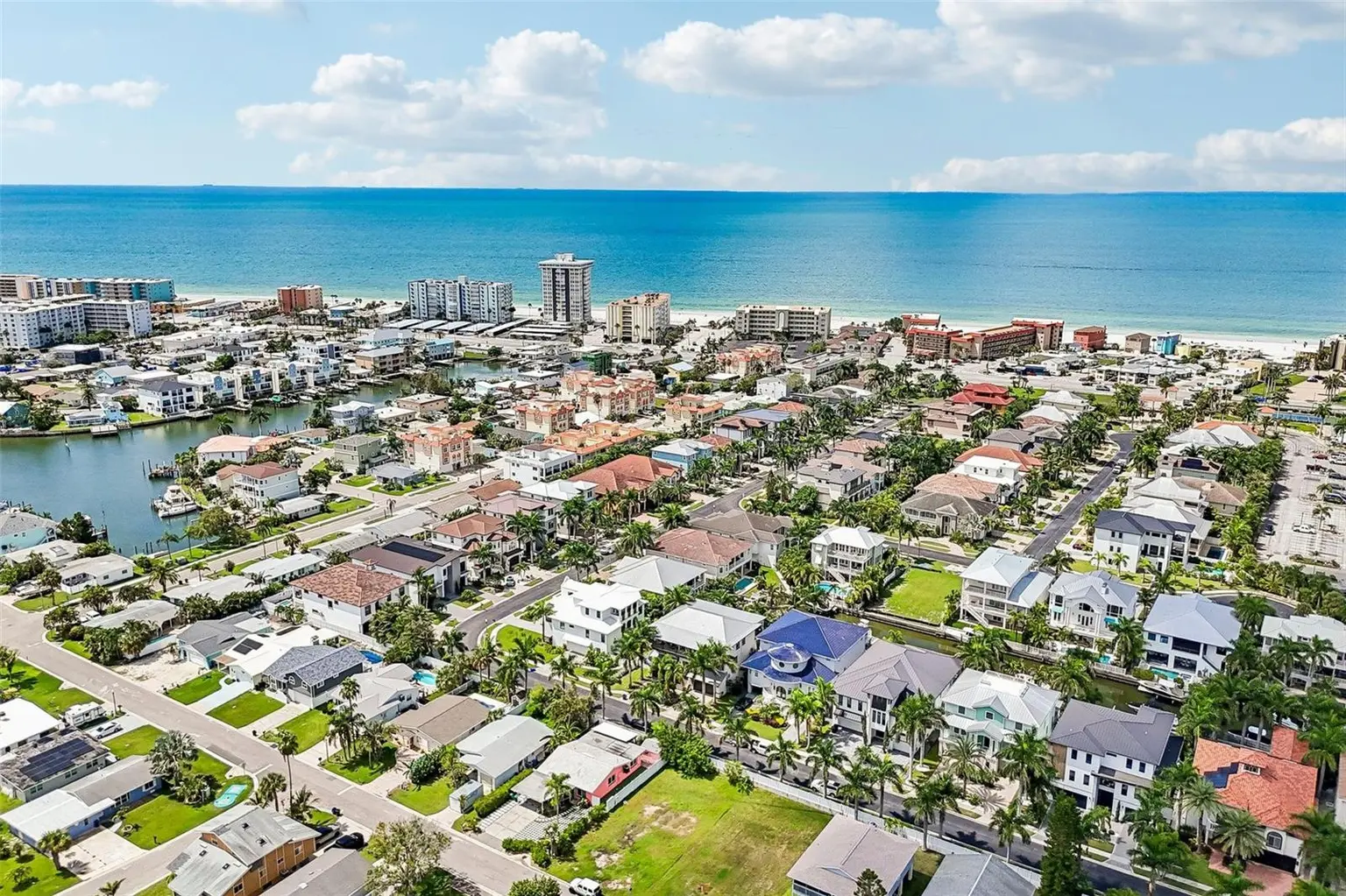 17610 1ST STREET E, REDINGTON SHORES, FL, photo 16 of 22