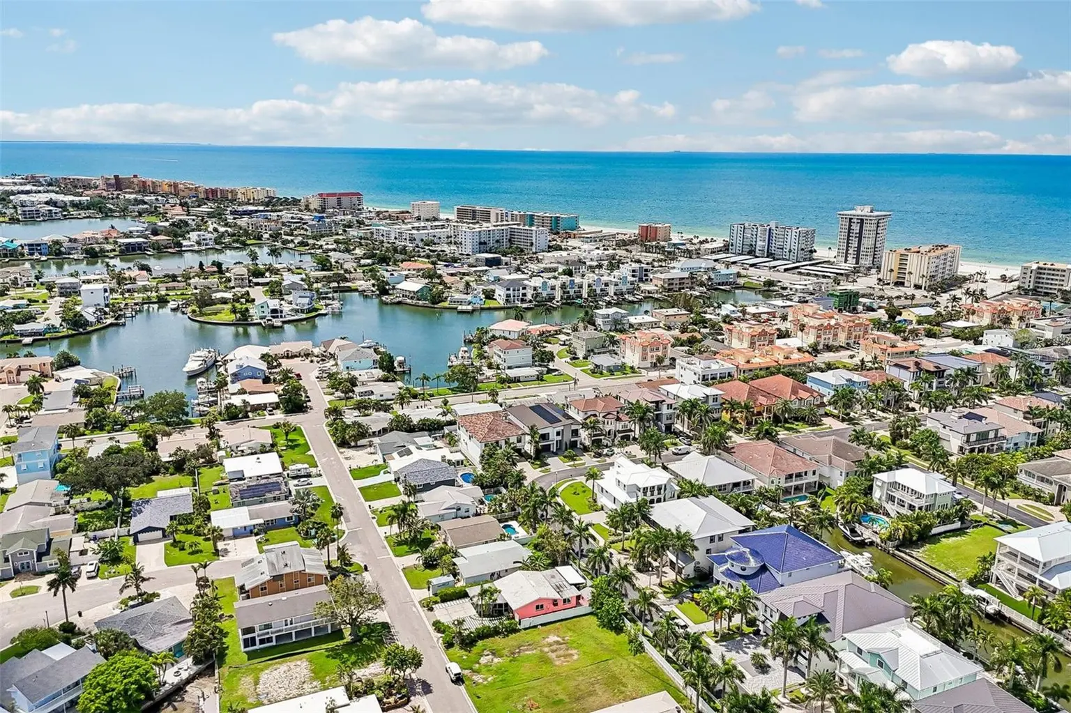 17610 1ST STREET E, REDINGTON SHORES, FL, photo 17 of 22