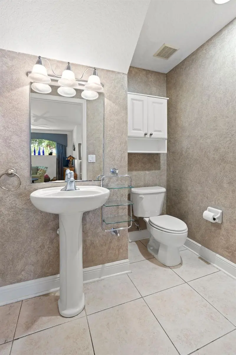 6058 GULFPORT BOULEVARD S, GULFPORT, FL, photo 6 of 61