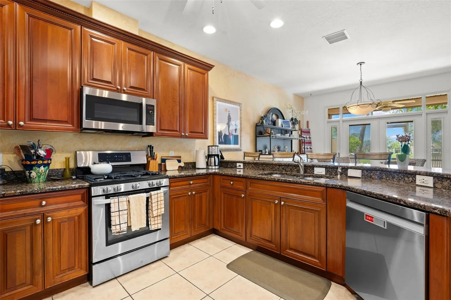 6058 GULFPORT BOULEVARD S, GULFPORT, FL, photo 18 of 61
