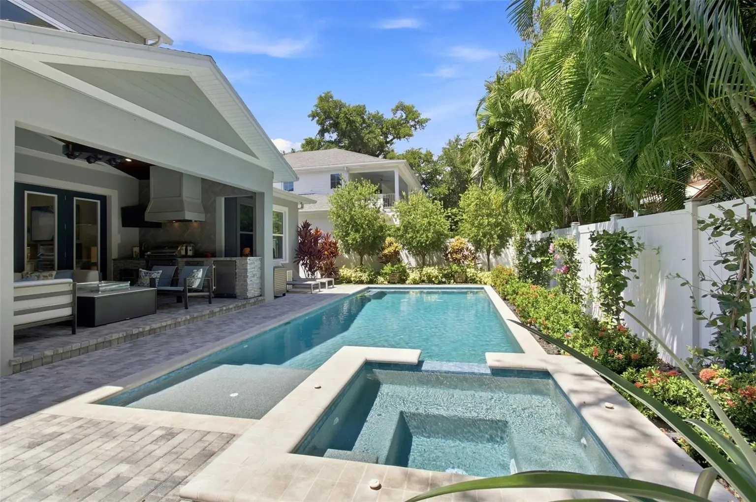 3103 W HAWTHORNE ROAD, TAMPA, FL, photo 53 of 60