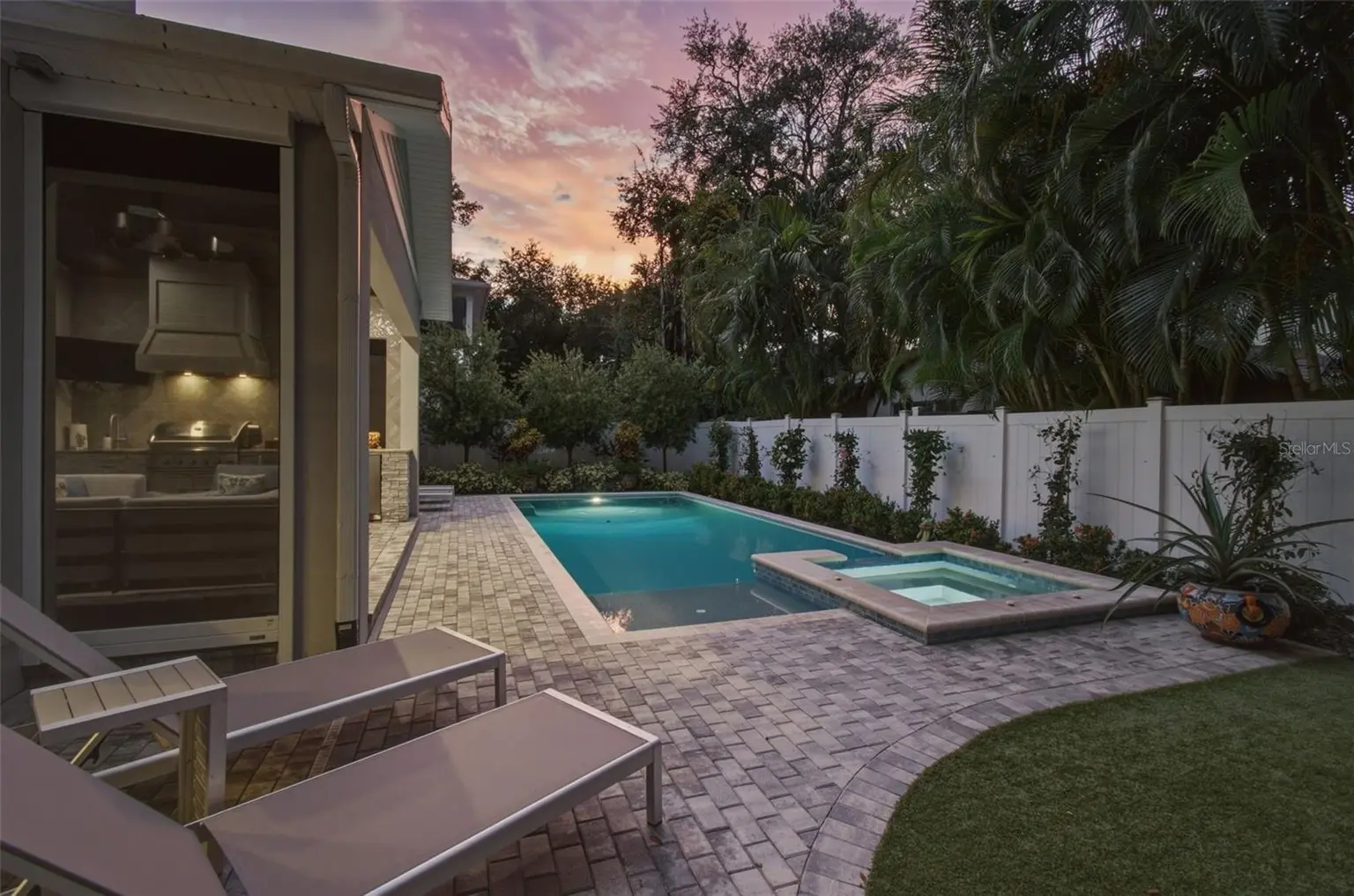 3103 W HAWTHORNE ROAD, TAMPA, FL, photo 59 of 60