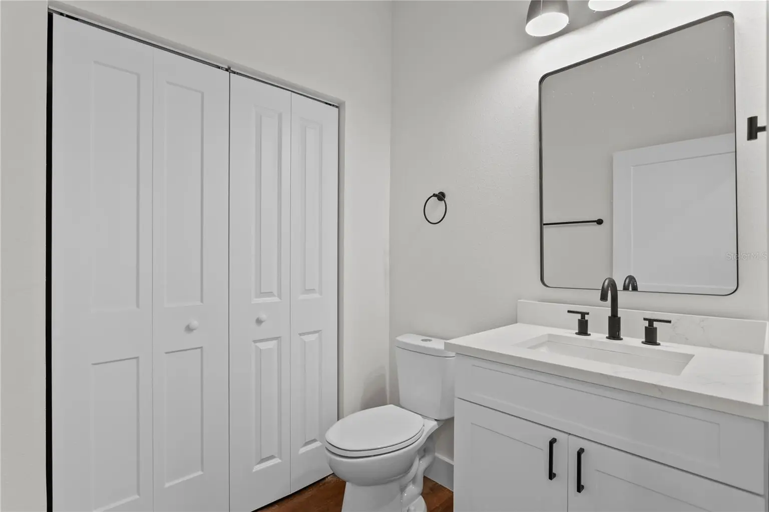 6828 S DESOTO STREET, TAMPA, FL, photo 4 of 43