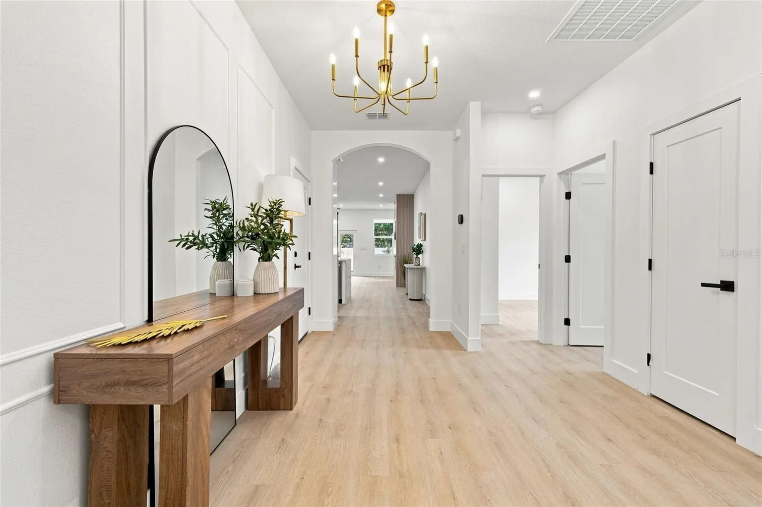 Bellmont Heights home, photo 6 of 8