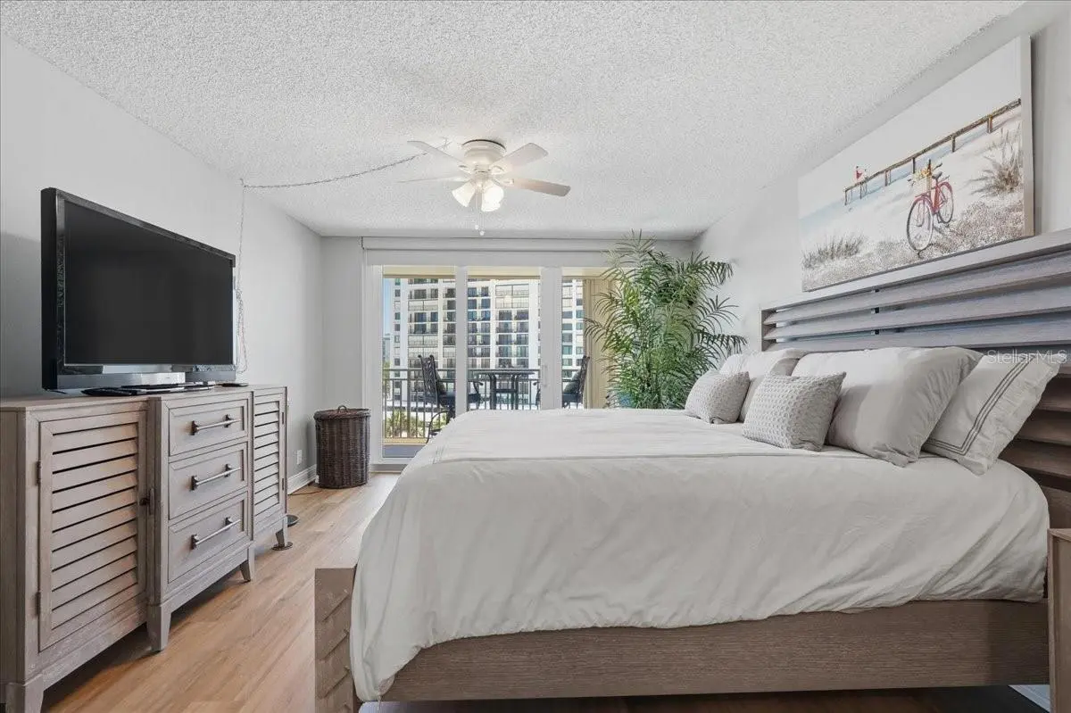 1430 GULF BOULEVARD #407, CLEARWATER BEACH, FL, photo 24 of 54