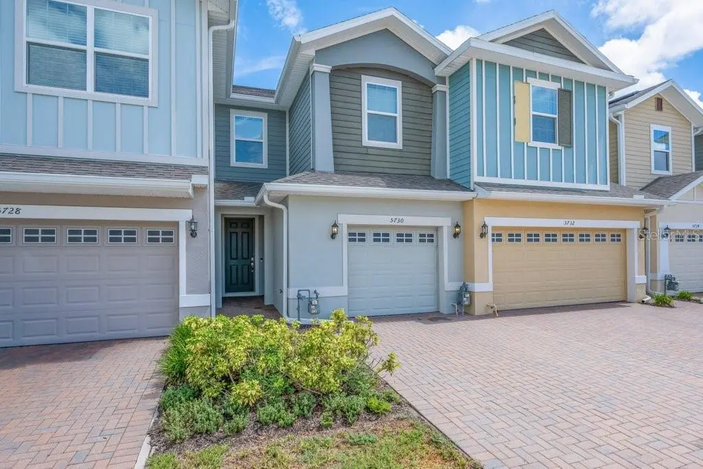5730 SKYTOP LANE, LITHIA, FL