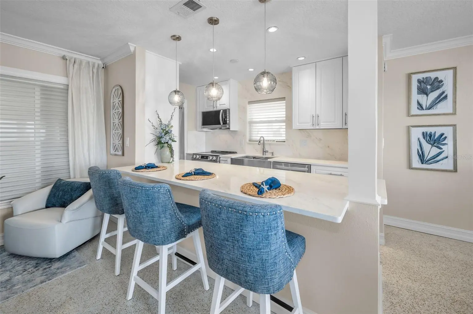 52 N PINE CIRCLE, BELLEAIR, FL, photo 18 of 62