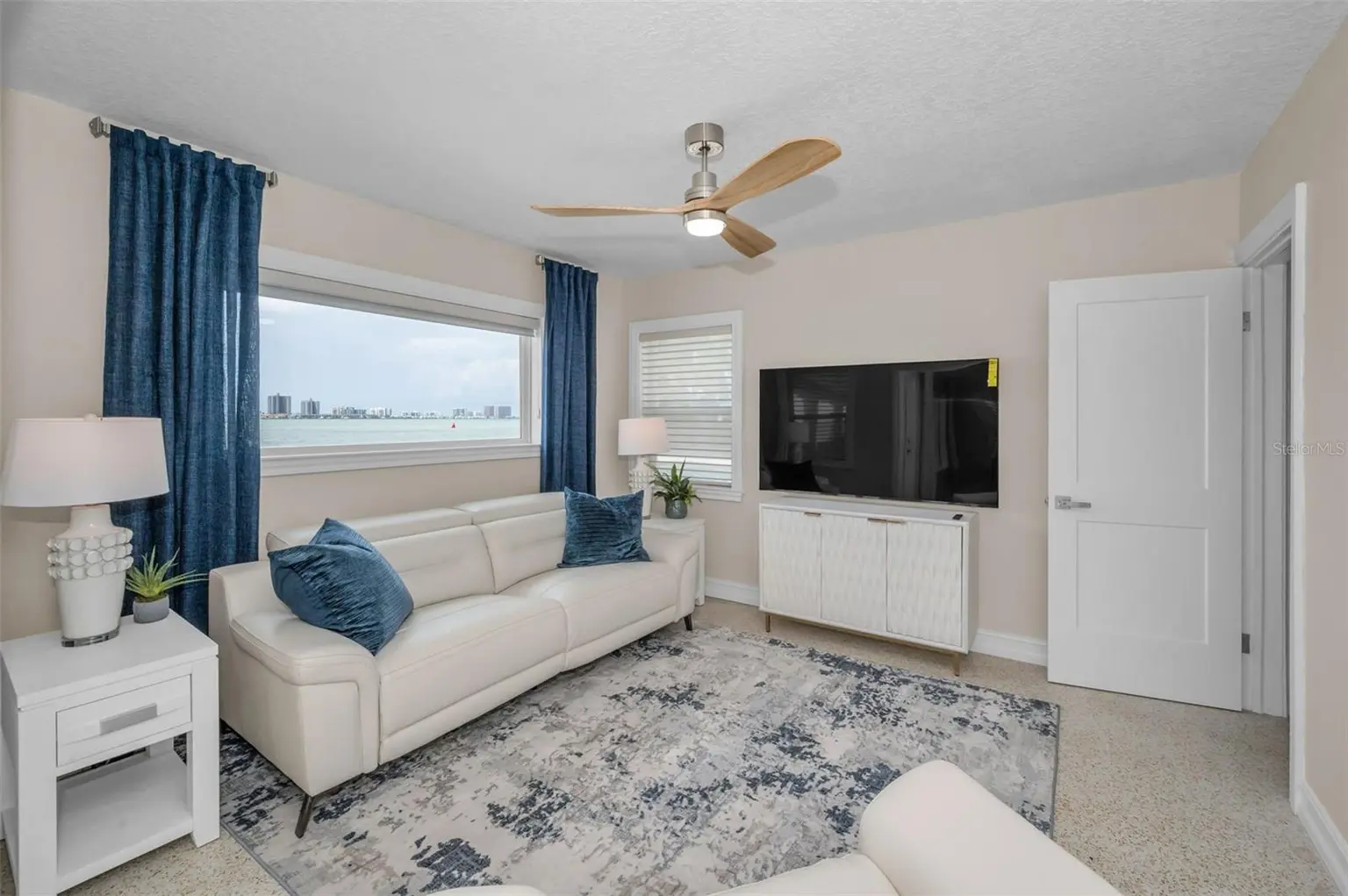 52 N PINE CIRCLE, BELLEAIR, FL, photo 31 of 62