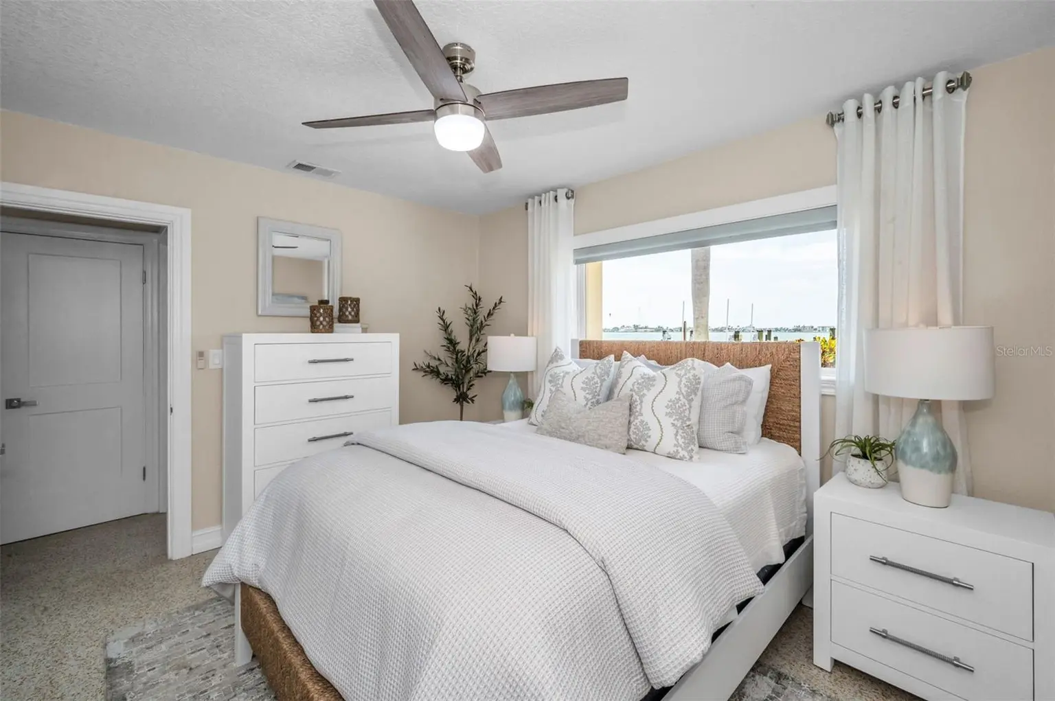 52 N PINE CIRCLE, BELLEAIR, FL, photo 41 of 62