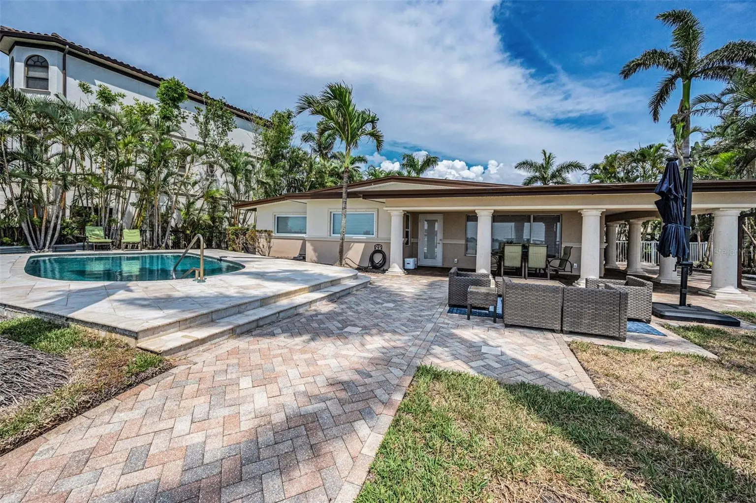 52 N PINE CIRCLE, BELLEAIR, FL, photo 45 of 62