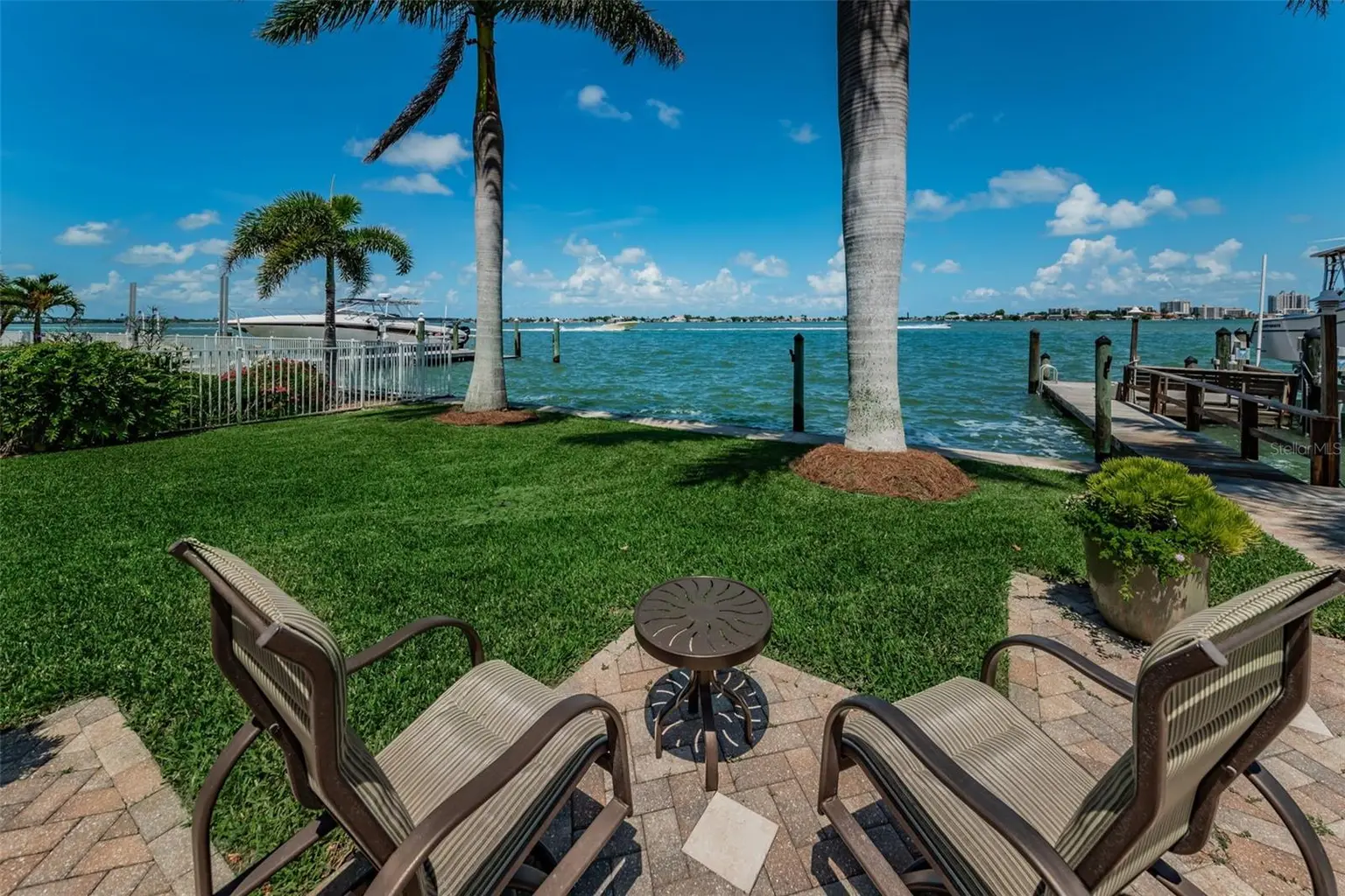 52 N PINE CIRCLE, BELLEAIR, FL, photo 46 of 62