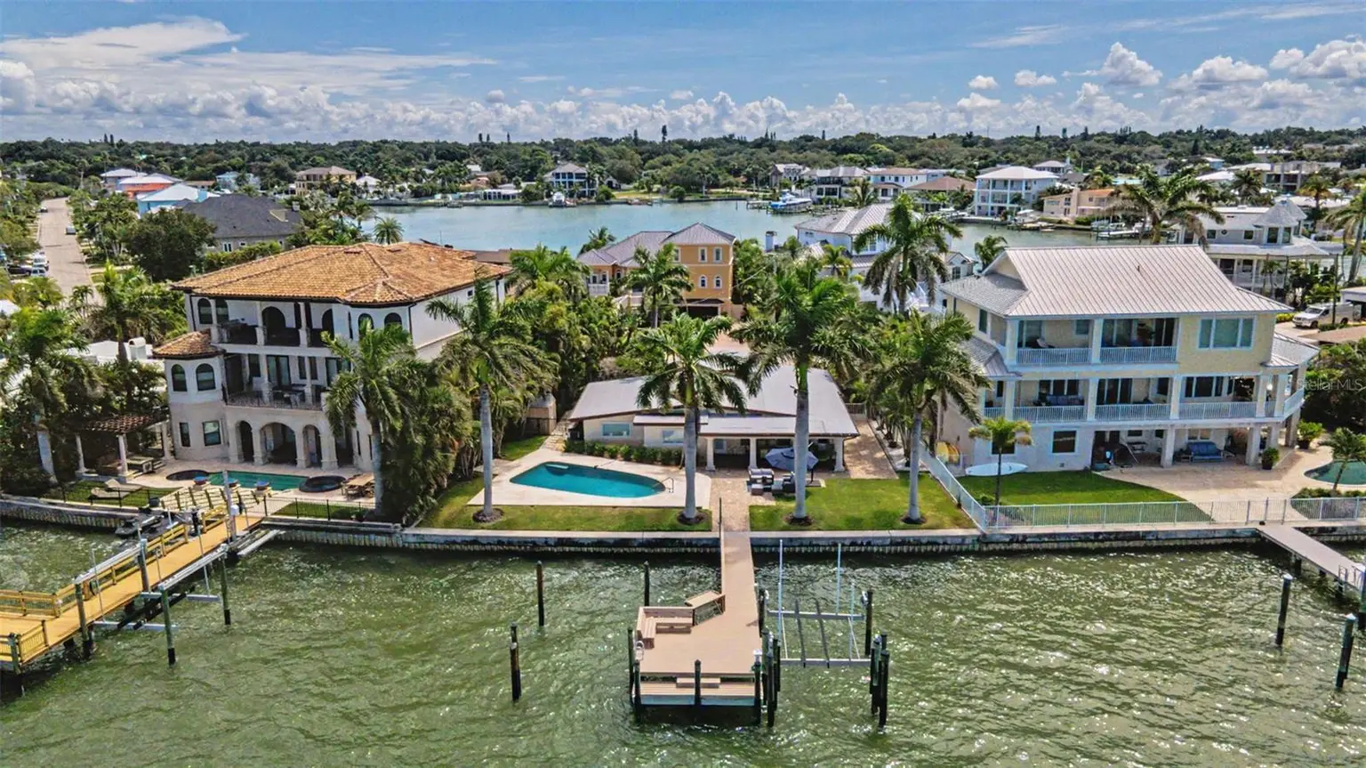 52 N PINE CIRCLE, BELLEAIR, FL, photo 53 of 62