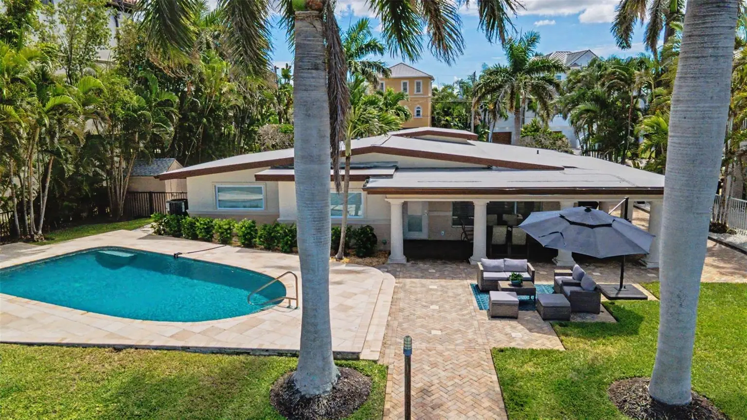 52 N PINE CIRCLE, BELLEAIR, FL, photo 55 of 62