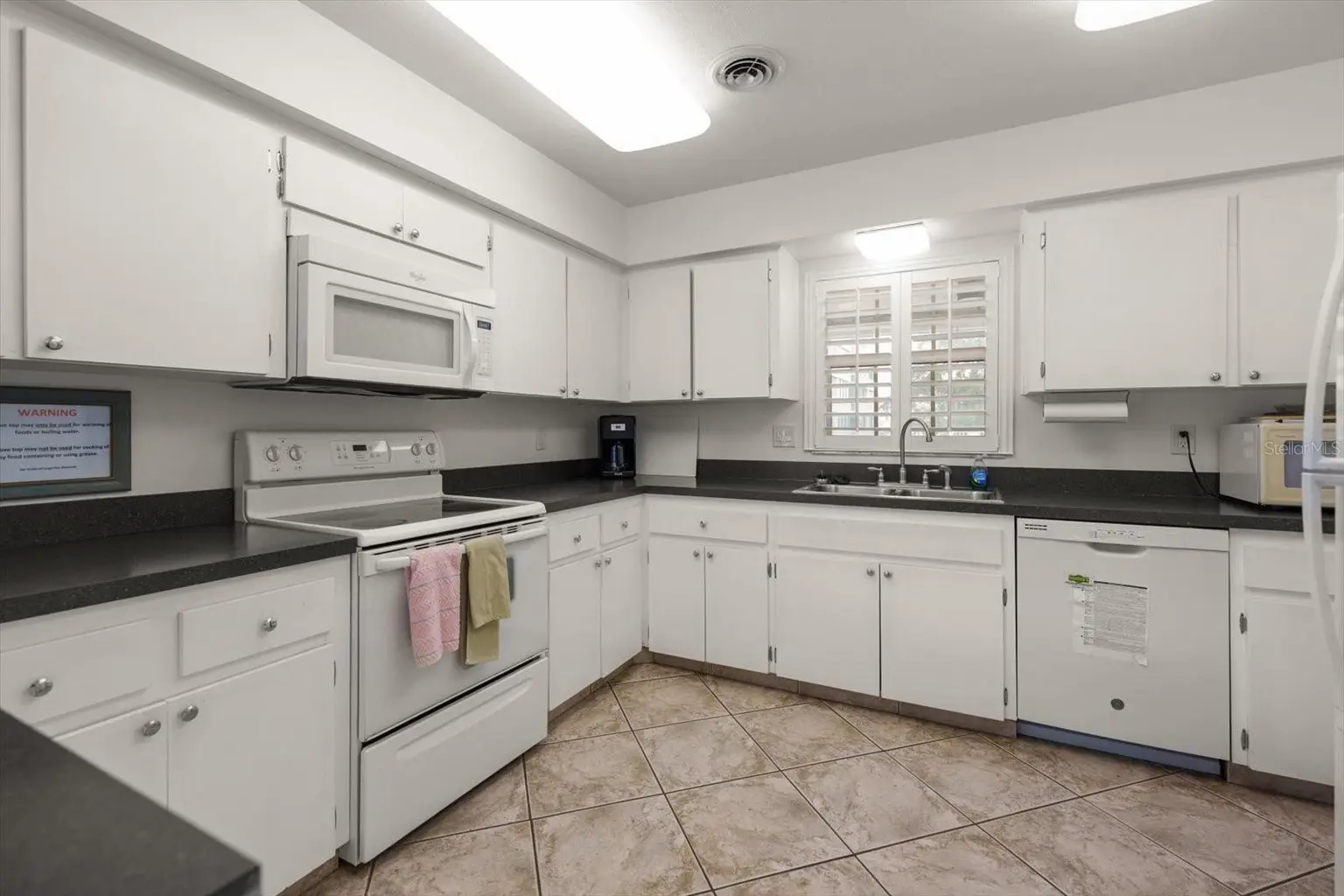 131 BLUFF VIEW DRIVE #106, BELLEAIR BLUFFS, FL, photo 29 of 38