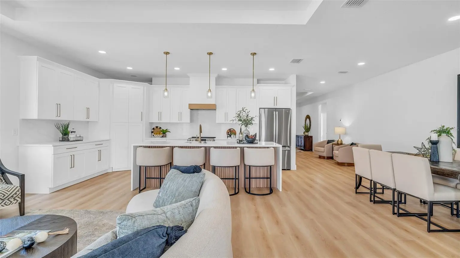 4428 57TH AVENUE N, ST PETERSBURG, FL, photo 9 of 38