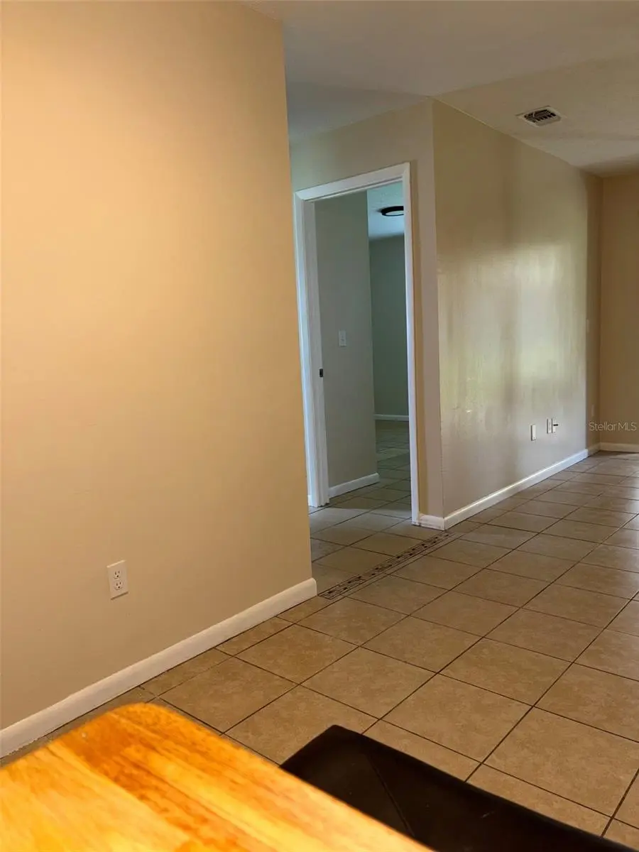 9523 FIELDVIEW CIRCLE #9523, THONOTOSASSA, FL, photo 5 of 14