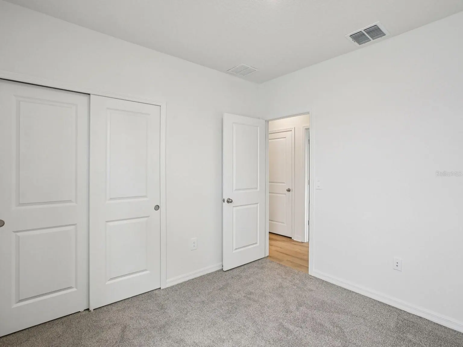 1556 BREKEY WAY, ZEPHYRHILLS, FL, photo 12 of 13