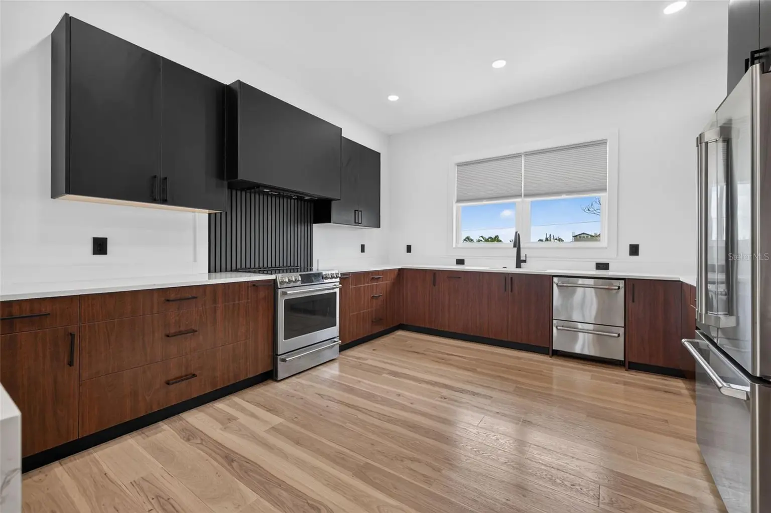 16210 3RD STREET E, REDINGTON BEACH, FL, photo 12 of 74