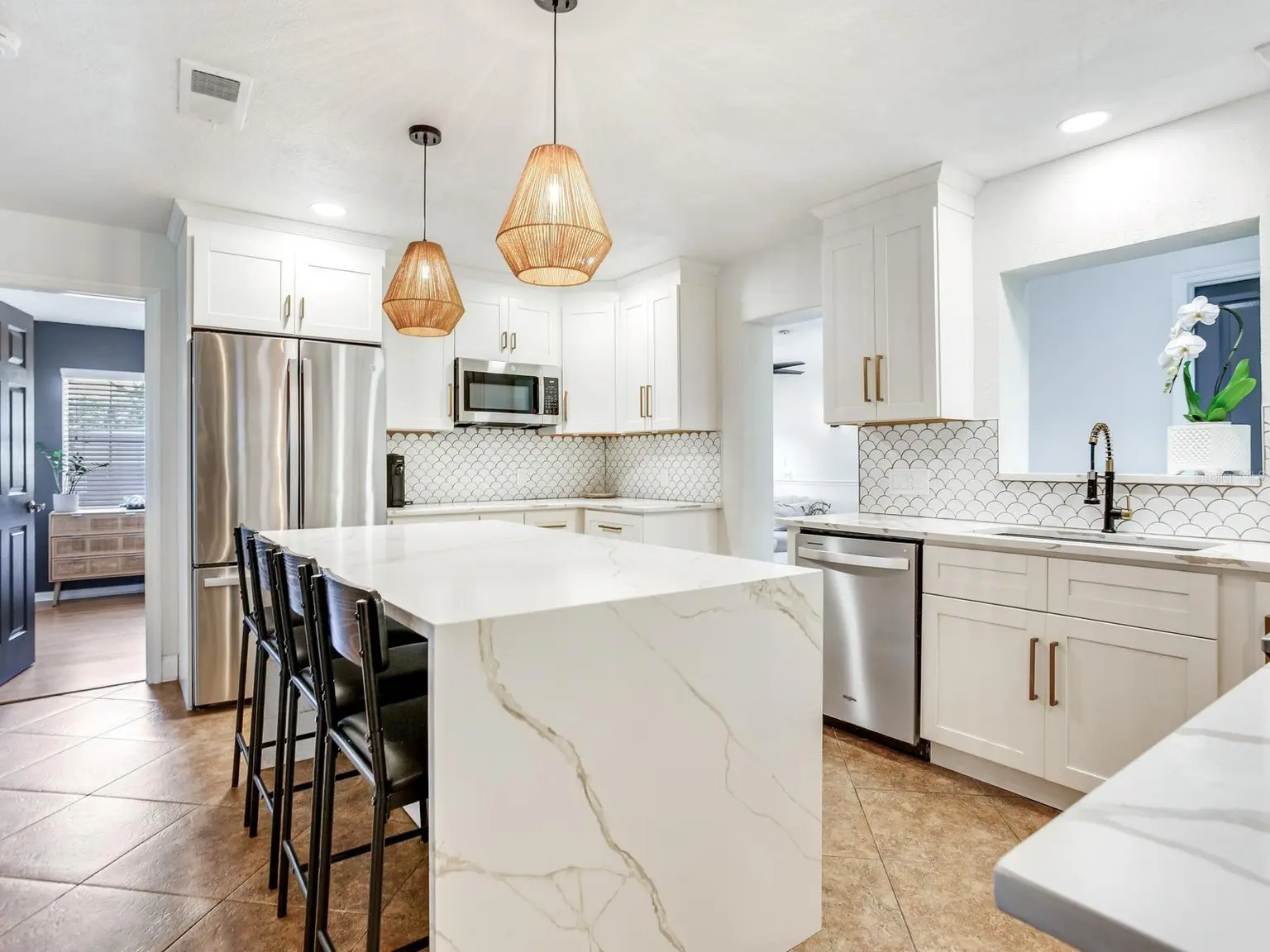 2911 W WINTHROP ROAD, TAMPA, FL, photo 5 of 37