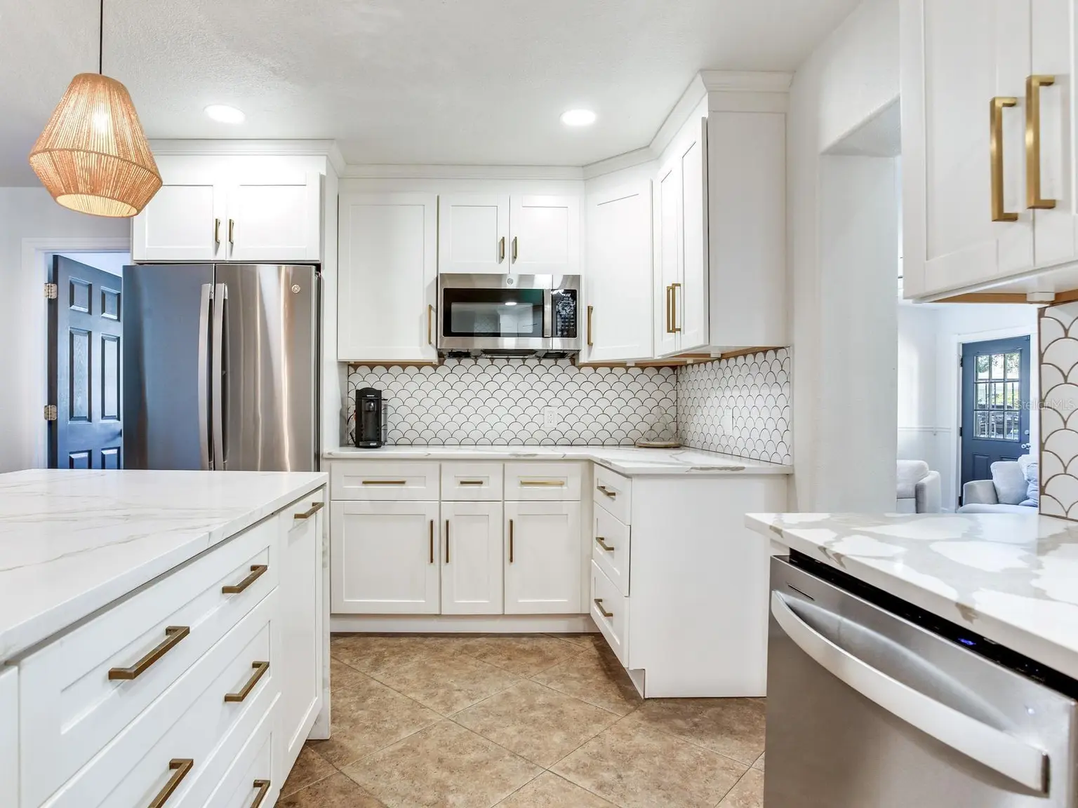 2911 W WINTHROP ROAD, TAMPA, FL, photo 11 of 37
