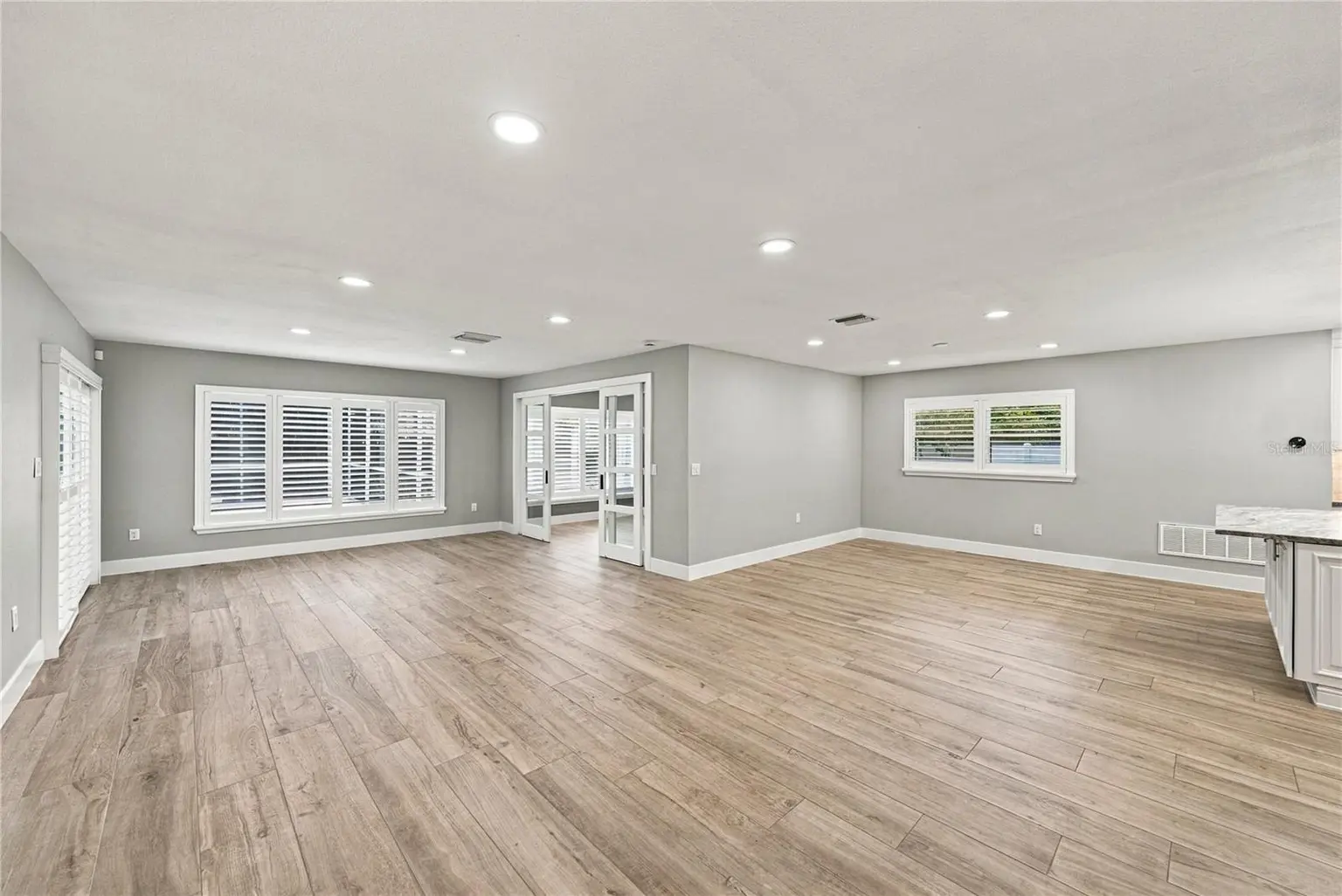 214 S TREASURE DRIVE, TAMPA, FL, photo 8 of 79