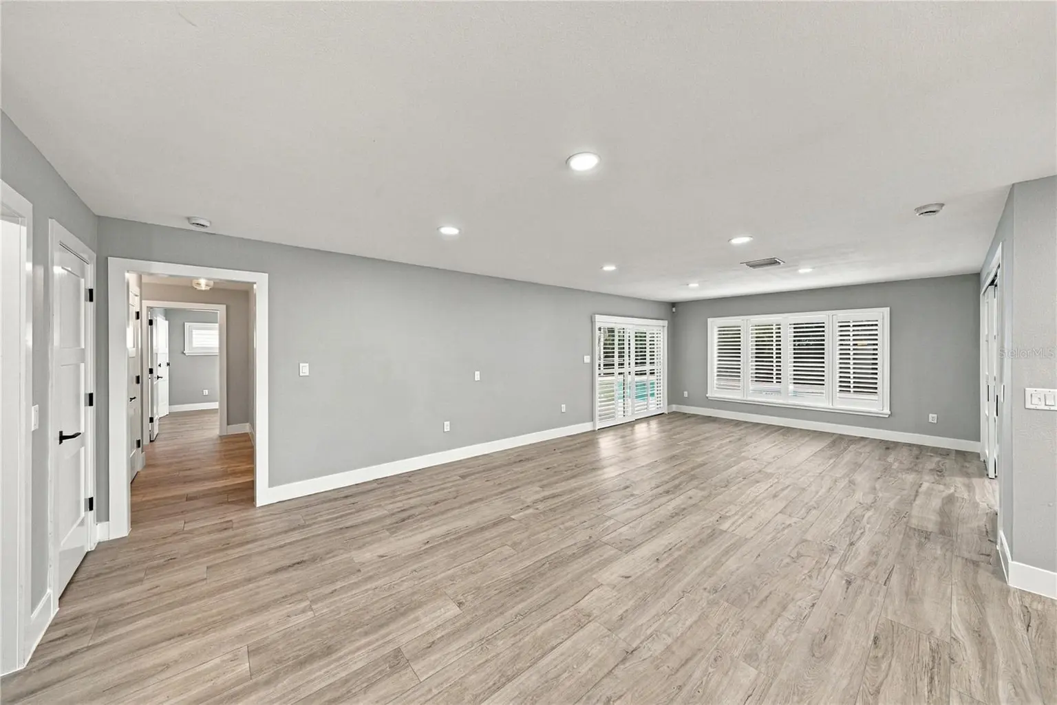 214 S TREASURE DRIVE, TAMPA, FL, photo 9 of 79