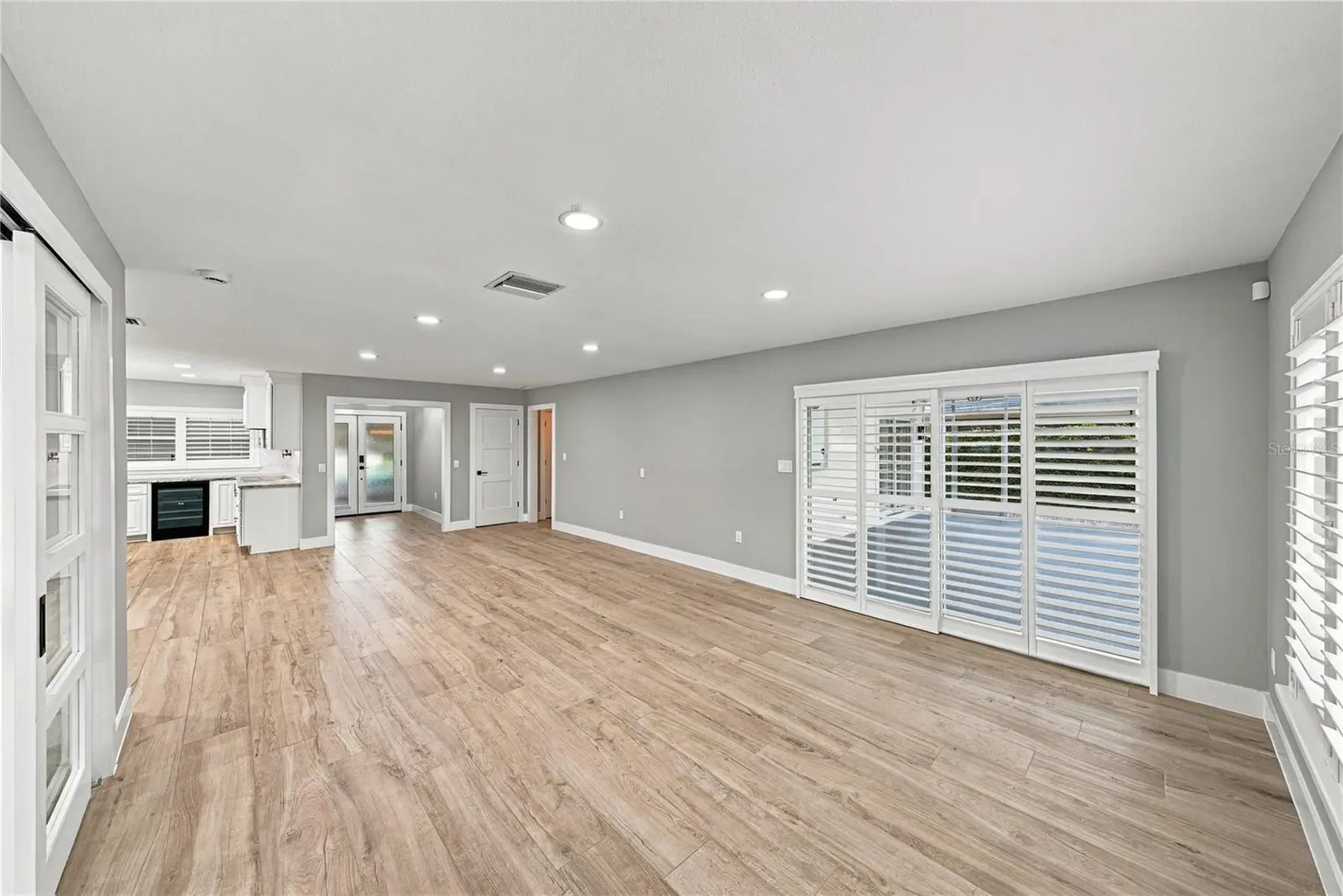 214 S TREASURE DRIVE, TAMPA, FL, photo 10 of 79