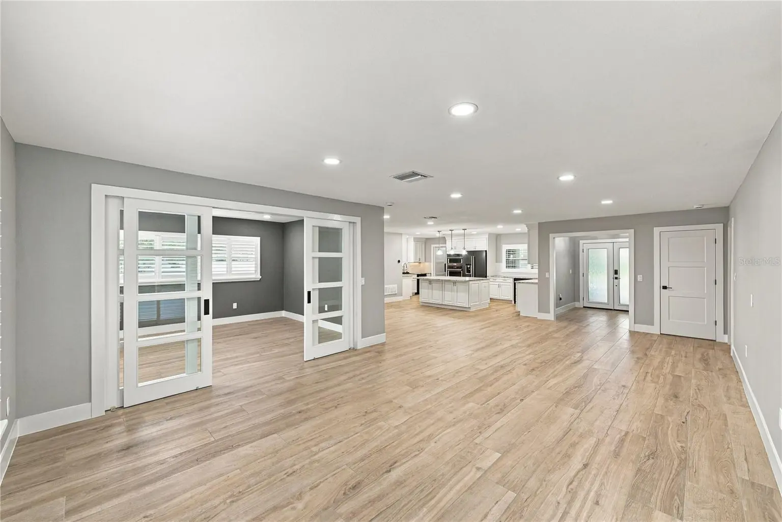 214 S TREASURE DRIVE, TAMPA, FL, photo 11 of 79