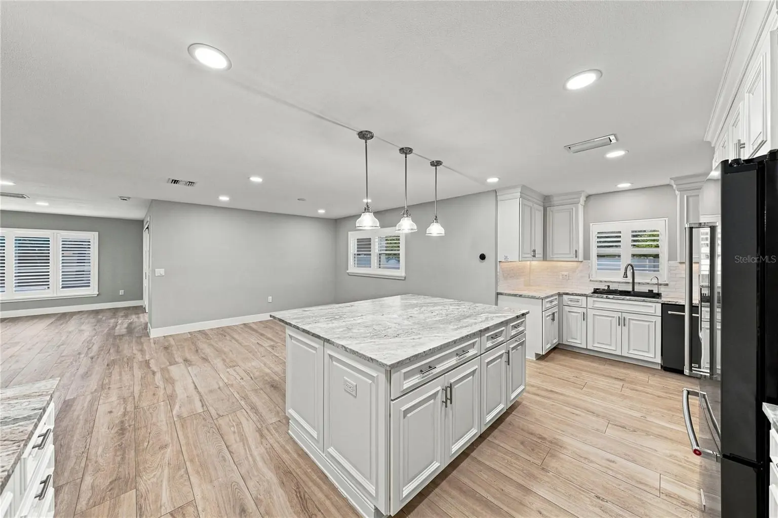 214 S TREASURE DRIVE, TAMPA, FL, photo 16 of 79