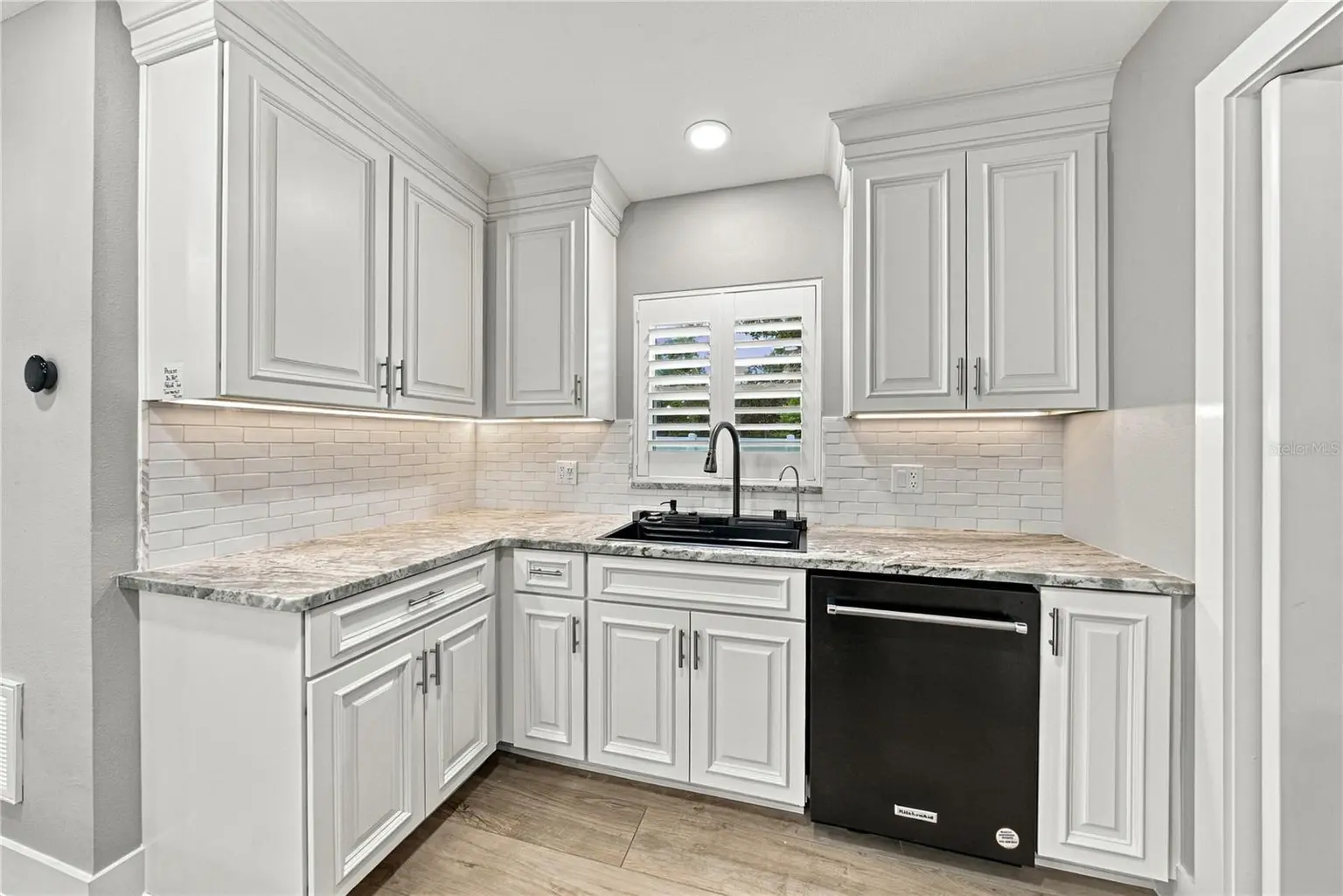 214 S TREASURE DRIVE, TAMPA, FL, photo 19 of 79