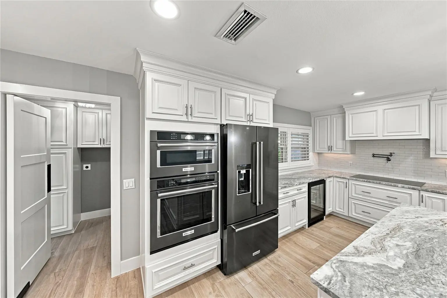 214 S TREASURE DRIVE, TAMPA, FL, photo 21 of 79