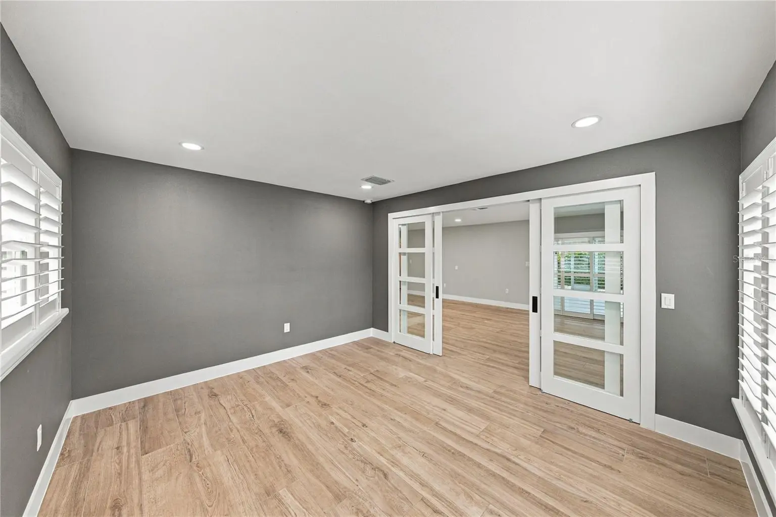 214 S TREASURE DRIVE, TAMPA, FL, photo 29 of 79