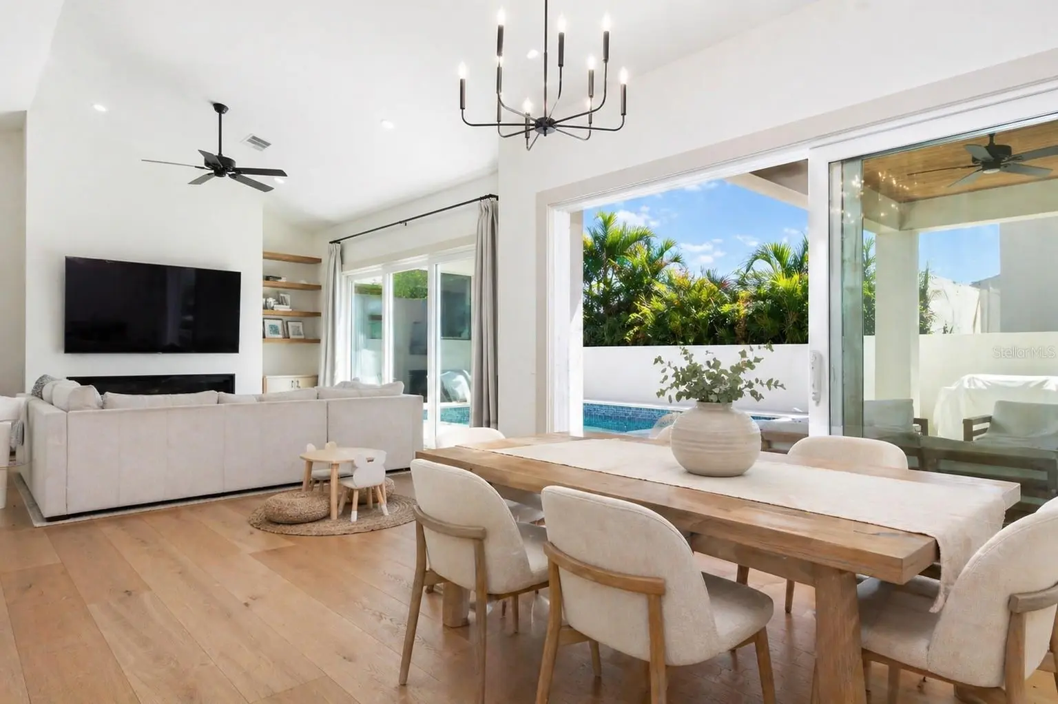 449 12TH AVENUE N, ST PETERSBURG, FL, photo 10 of 37