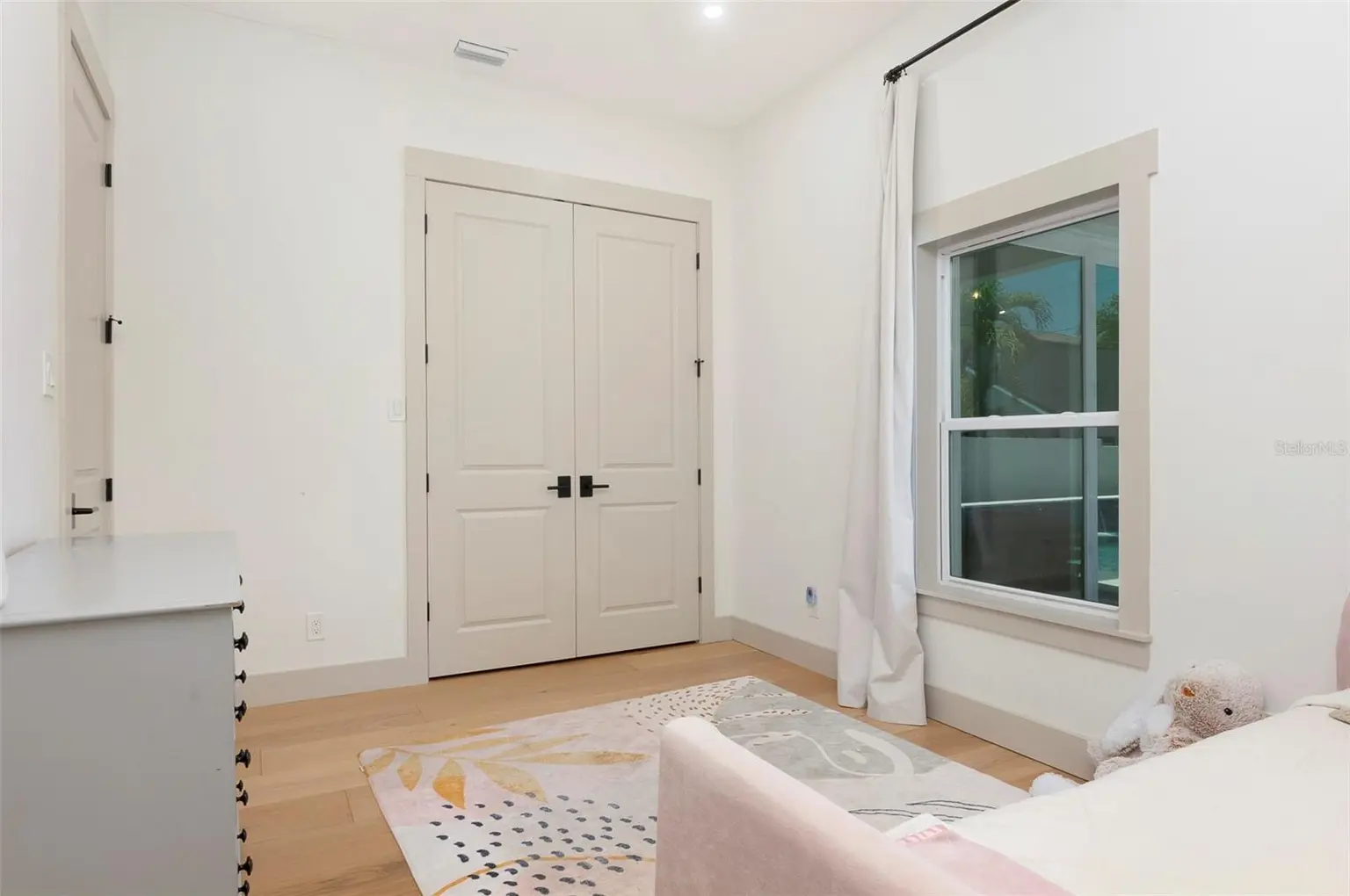 449 12TH AVENUE N, ST PETERSBURG, FL, photo 19 of 37