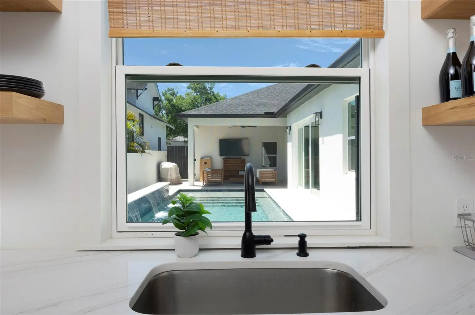 449 12TH AVENUE N, ST PETERSBURG, FL, photo 26 of 37